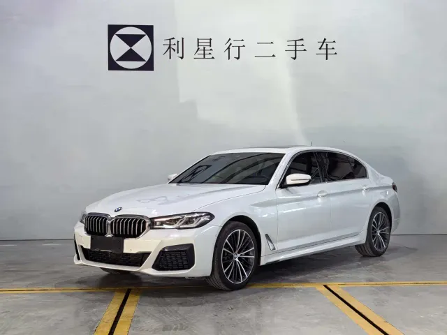 Фотография автомобиля — BMW 5 Series