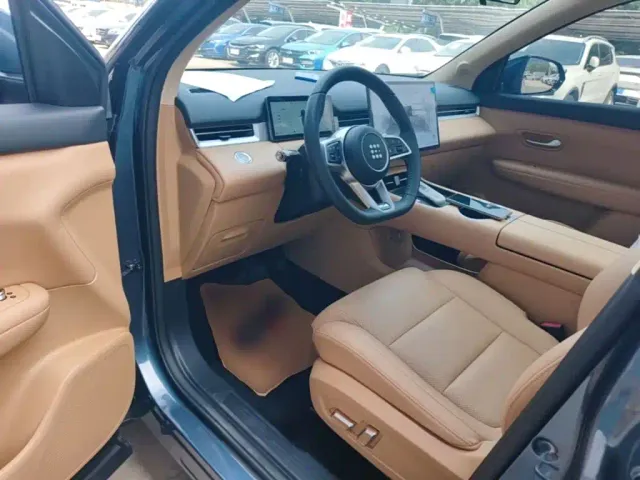 Landian E5 PLUS — Фото автомобиля 15