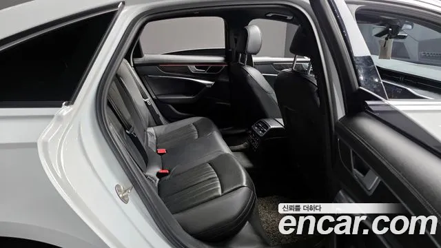 Audi A6 45 TFSI quattro Premium — Фото автомобиля 12