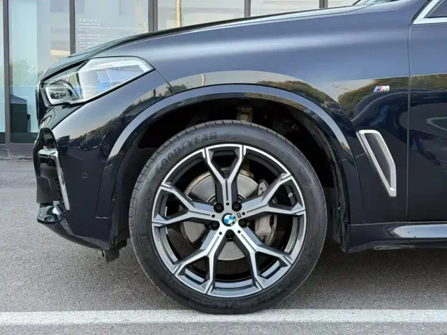 BMW X5 — Фото автомобиля 5