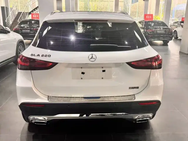 Mercedes-Benz GLA-Class — Фото автомобиля 9