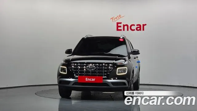 Hyundai Venue — Фото автомобиля 3