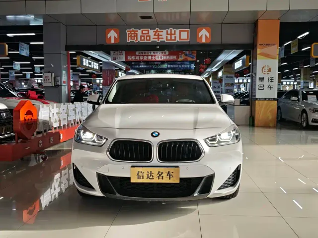BMW X2 — Фото автомобиля 2