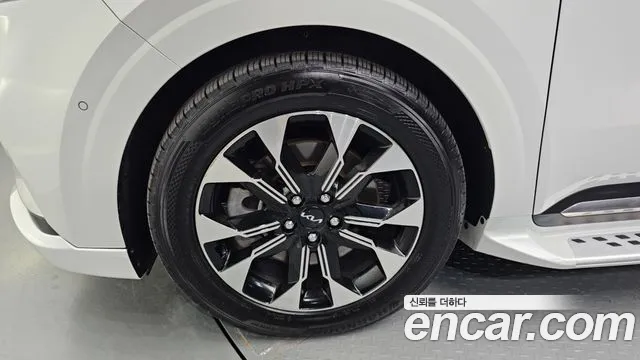 Kia Canival Carnival 4 поколение Бензин 9 мест Hi-Limousine — Фото автомобиля 5