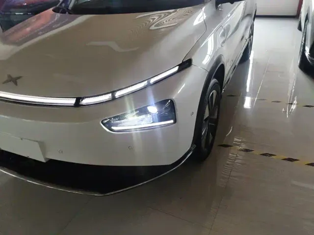 Xpeng G3 — Фото автомобиля 23