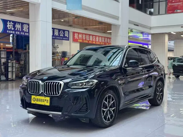 Фотография автомобиля — BMW X3