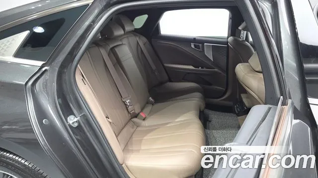 Kia K8 K8 Hybrid — Фото автомобиля 11