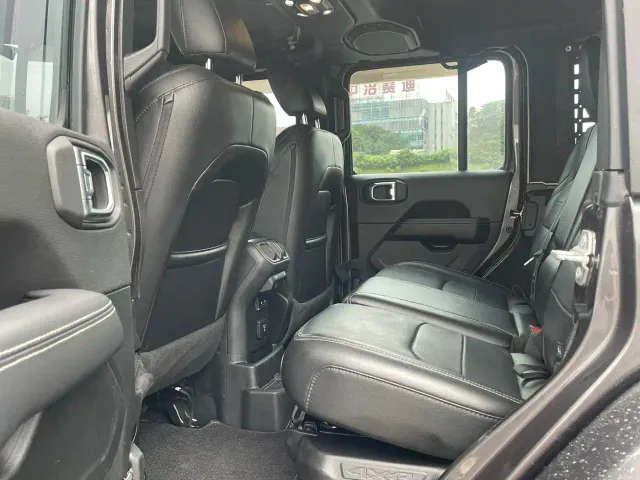 Jeep Wrangler 4xe — Фото автомобиля 7