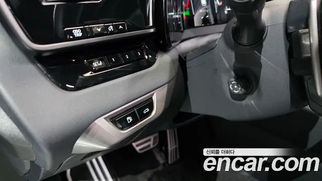 Lexus RX RX500h 5th Gen — Фото автомобиля 12