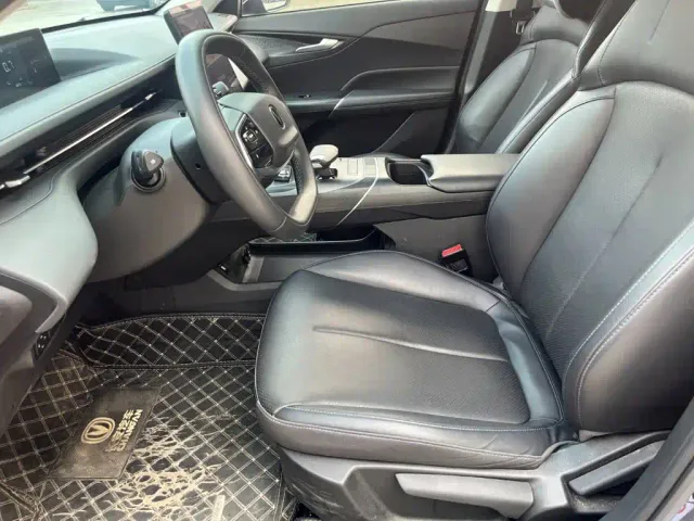 Changan Lamore — Фото автомобиля 13