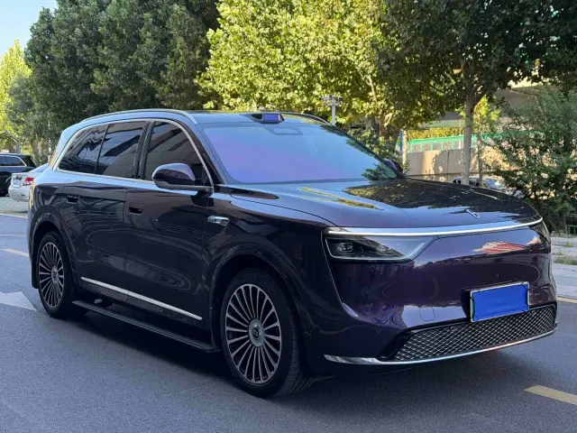 Aito M8 — Фото автомобиля 3