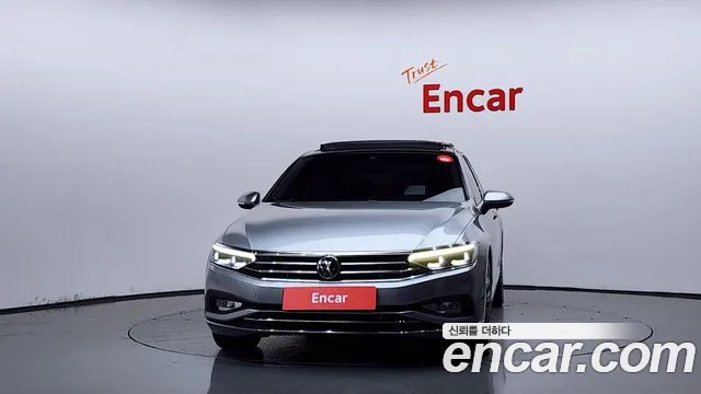 Volkswagen Passat — Фото автомобиля 3