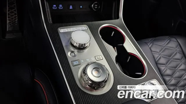 Genesis GV80 Coupe — Фото автомобиля 9