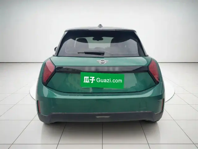 MINI Cooper — Фото автомобиля 3
