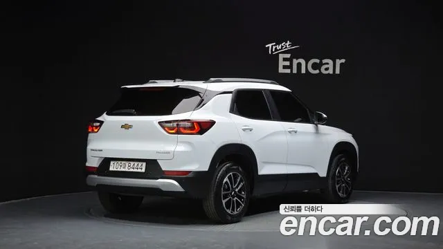 ChevroletGMDaewoo Trailblazer Новый Trailblazer 1.3 Turbo 2WD — Фото автомобиля 2
