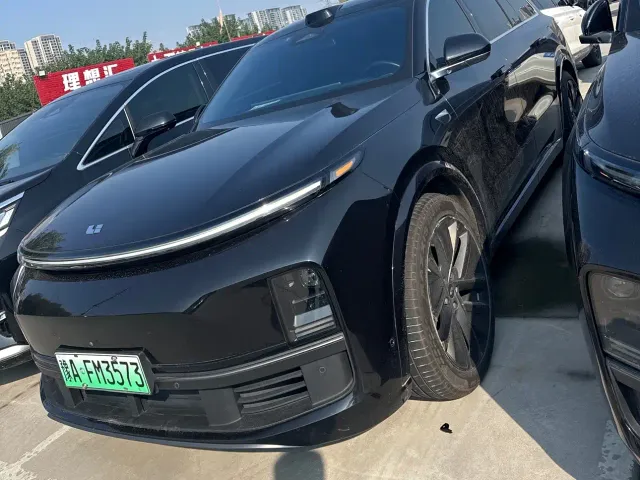 Фотография автомобиля — Li Auto L9