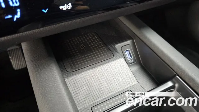 Hyundai Ioniq 6 — Фото автомобиля 30