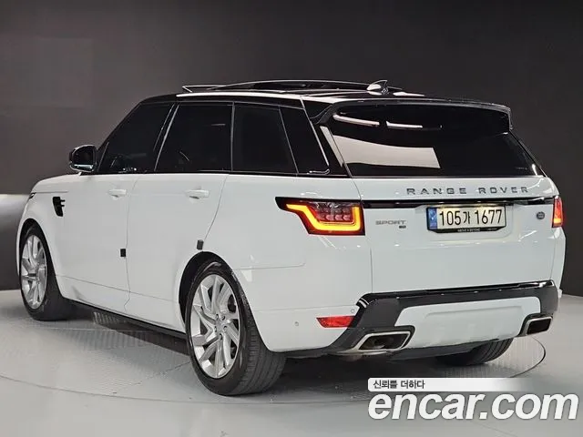 Land Rover Range Rover Sport — Фото автомобиля 3