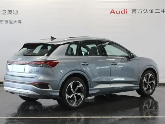 Audi Q4 e-tron — Фото автомобиля 5