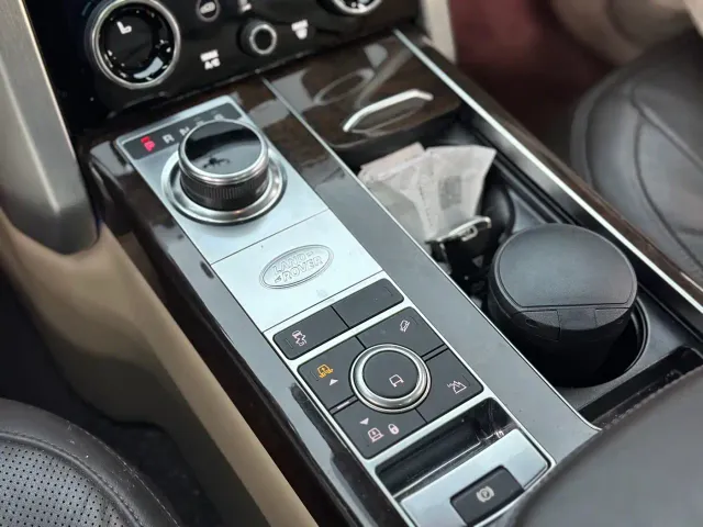 Land Rover Range Rover — Фото автомобиля 13