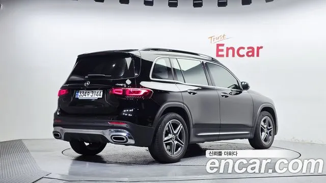 Mercedes-Benz GLB-Class — Фото автомобиля 2