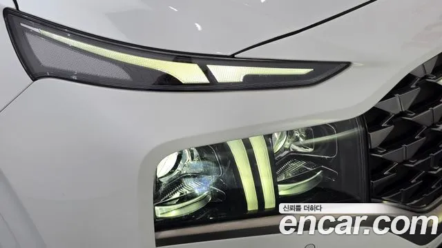 Hyundai Santafe — Фото автомобиля 18