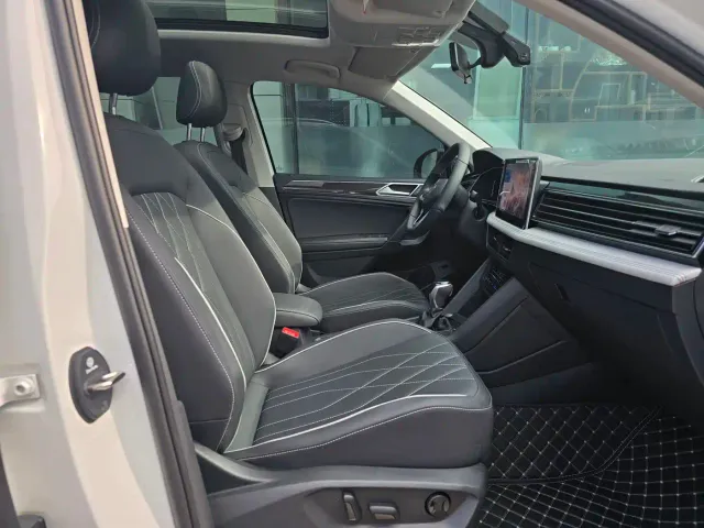Volkswagen Tiguan L — Фото автомобиля 15