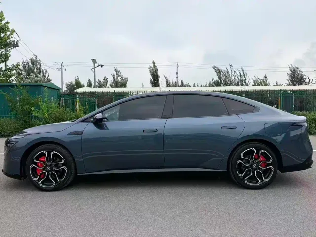 Nissan N7 — Фото автомобиля 8