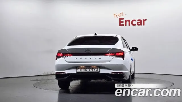 Hyundai Avante CN7 — Фото автомобиля 4