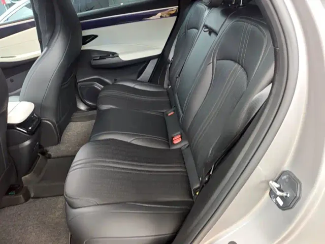 Geely Galaxy L7 — Фото автомобиля 16