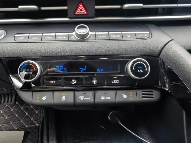 Hyundai Elantra — Фото автомобиля 16