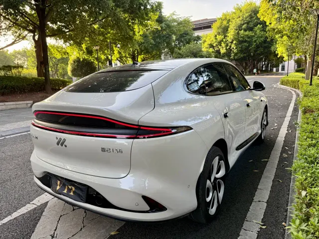 IM Motors LS6 — Фото автомобиля 7