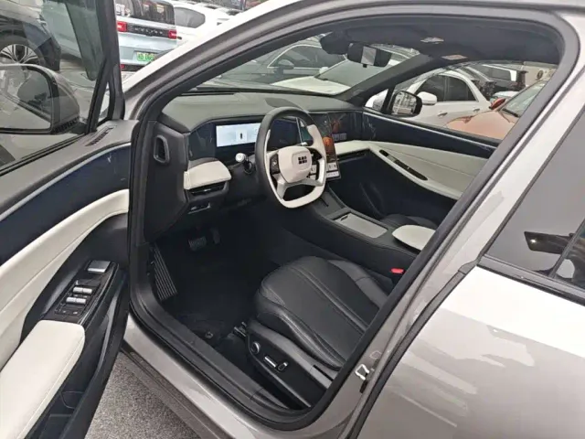 Geely Galaxy L7 — Фото автомобиля 15