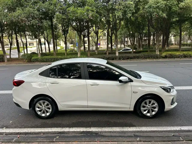 Chevrolet Cavalier — Фото автомобиля 8