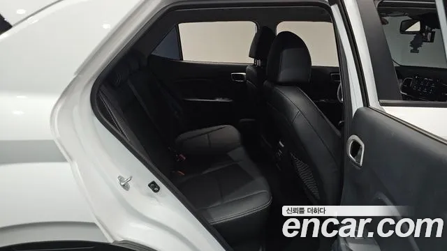 Hyundai Venue Venue 1.6 Premium — Фото автомобиля 11
