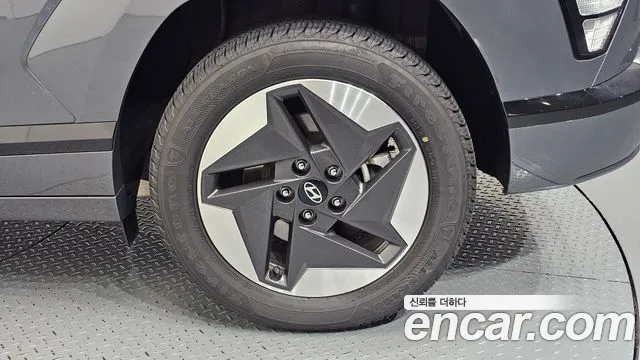 Hyundai Kona — Фото автомобиля 20