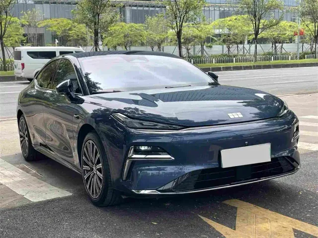 Geely Galaxy Xingyao 8 — Фото автомобиля 3