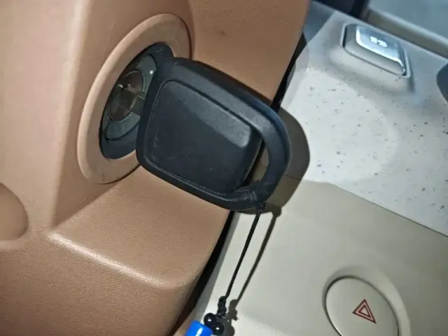 Wuling Hongguang Mini EV — Фото автомобиля 10
