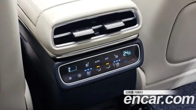 Genesis GV80 — Фото автомобиля 24