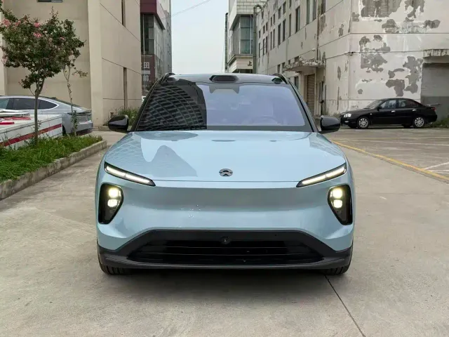Nio ES6 — Фото автомобиля 2