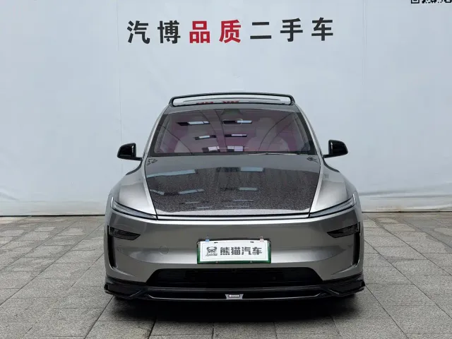 Tesla Model Y — Фото автомобиля 2