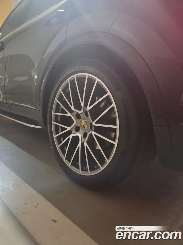 Porsche Cayenne PO536 — Фото автомобиля 15