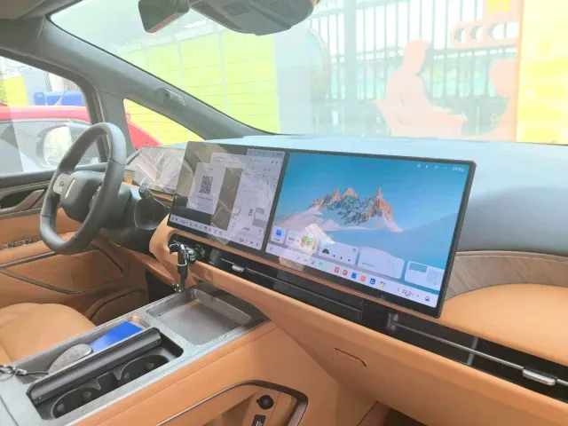 WEY WEY Alpine 2025 AWD Alpine 8 — Фото автомобиля 3