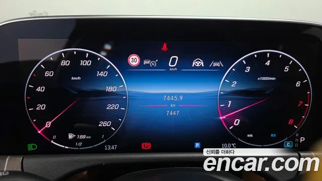 Mercedes-Benz E-Class — Фото автомобиля 8