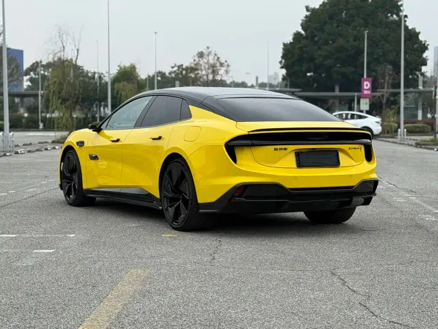 Lotus Emeya — Фото автомобиля 8
