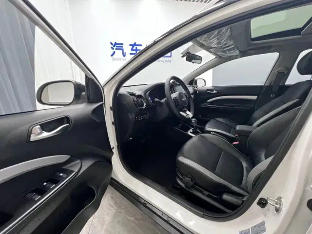 Kia KX1 — Фото автомобиля 7