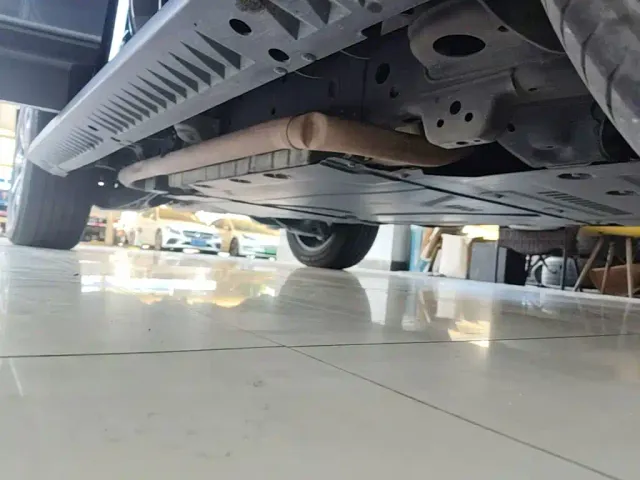 BYD FangChengBao Leopard 5 — Фото автомобиля 20