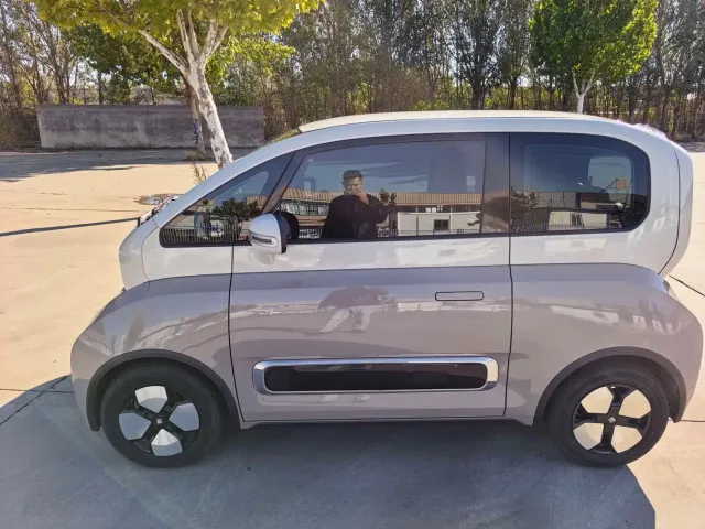 Baojun KiWi EV — Фото автомобиля 4