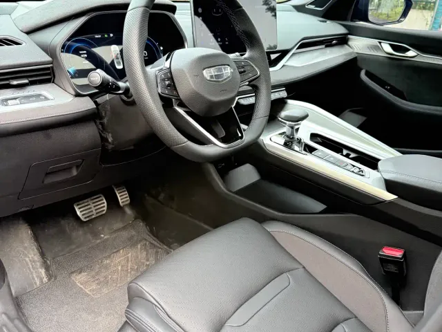 Geely Xingrui — Фото автомобиля 3