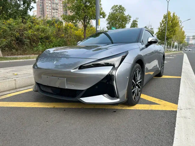 Фотография автомобиля — Arcfox Alpha S5